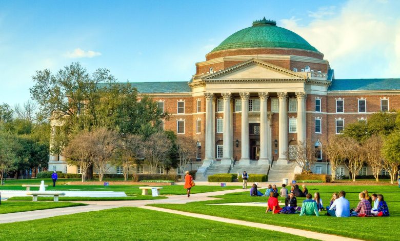 Baylor University in Waco, Rice University in Houston and Southern Methodist University in Dallas are the best looking Texas campuses nationwide