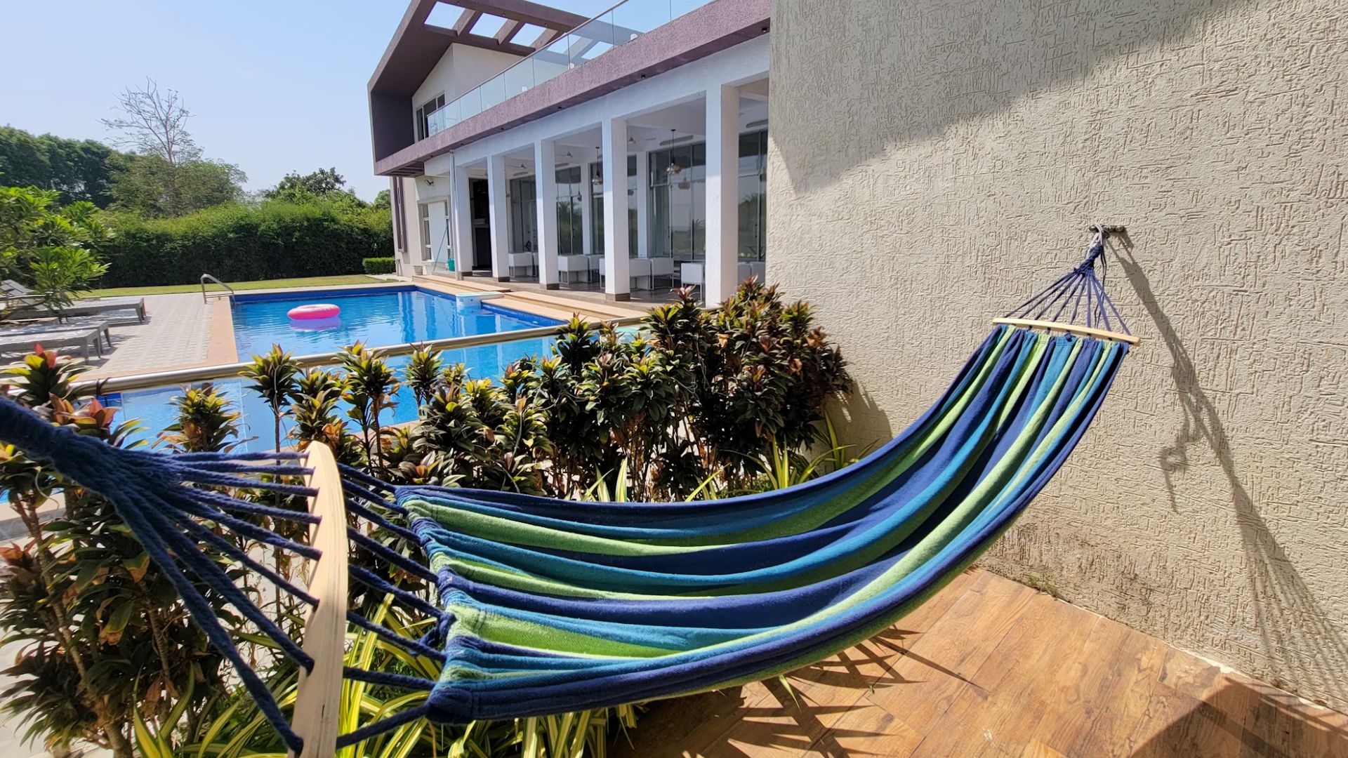 Operators of current short-term rental businesses like Airbnb and Vrbo in Plano have by August 1 to register their properties with the city