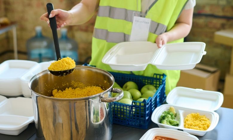 Dallas agencies and volunteers deliver meals to homebound seniors during Day of Caring event